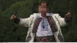 Un nou scandal in lumea artistica! Cunoscut interpret de muzica populara, propuneri catre un tanar! 