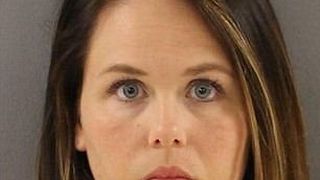 A facut sex cu unul dintre fobalistii juniori pe care chiar sotul ei ii antrena! E scandal monstru