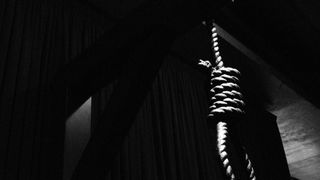 Un copil de 11 ani s-a spanzurat in centrul de plasament din Caras- Severin! Reprezentantii au incercat sa ascunda nenorocirea!