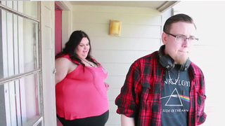 Cea mai grasa femeie din lume a ramas insarcinata! Ce vrea sa faca acum