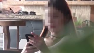 O tanara in varsta de 17 ani si-a scos virginitatea la vanzare pentru un iPhone 8, insa totul a luat o intorsatura tragica! Ce s-a intamplat cand a ajuns in camera de hotel?!