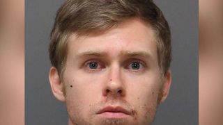 A luat prea multe pastile pentru raceala, iar ce a urmat este cumplit. "Sunt plin de sange, iar pe pat este un cutit..."