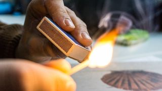 Scandal la un centru de plasament din Lugoj, dupa ce un copil de 10 a ajuns cu arsuri pe fata la spital! Este infiorator cine i-a dat foc