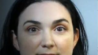 Scandal de proportii! O profesoara a intretinut relatii cu una din elevele sale minore! Unde s-au consumat actele. Copila spune ca s-a intamplat de mai mult de 10 ori