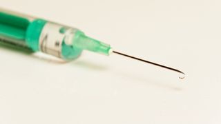 Medic veterinar, gasit mort in masina cu o seringa infipta in piept. Un prieten face dezvaluiri crunte: "Ii alearga pe oameni, o nesfarsita goana dupa o bruma de bani cu care sa plateasca facturile si nevoile copiilor