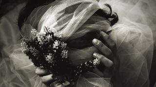 A fost casatorita cu forta, dar s-a razbunat crunt. 13 persoane, printre care si sotul, au murit