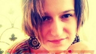 O tanara de 27 de ani a fost gasita moarta pe un camp de langa Autostrada Soarelui