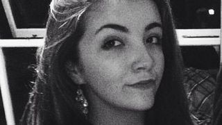 Se intorcea acasa de la o petrecere cand ceva cumplit s-a intamplat. Un intreg oras o plange acum