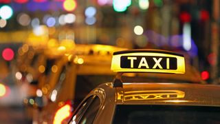 Prinși cu "maimuța"! Taximetriștii bucureșteni au avut parte de o noapte furtunoasă în urma unei razii efectuate de Poliția Rutieră