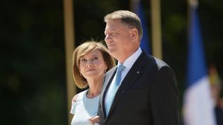 Audierea lui Carmen Iohannis la Parchetul General, &icirc;n urma unei pl&acirc;ngeri viz&acirc;nd casele deţinute de cuplul prezidenţial, am&acirc;nată