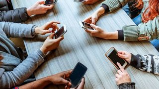 Cea mai eficientă cură de detoxifiere digitală din lume! Uite unde poti beneficia  si tu de ea