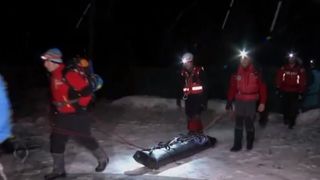 Momente dificile pentru cei 22 de salvamontiști care au intervenit &icirc;n avalanșa din Bucegi! Prin ce au trecut pentru a recupera trupurile celor doi turiști