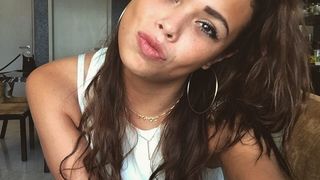 A murit după o partidă de amor &icirc;n trei. Sf&acirc;rșitul tragic al tinerei &icirc;n v&acirc;rstă de 18 ani face &icirc;nconjurul lumii