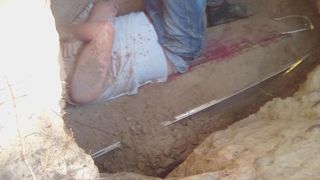 Un barbat a dezgropat cadavrul iubitei sale pentru ca "spiritul ei il bantuia"