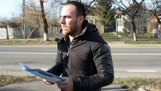 Un roman, plecat la munca in strainatate, nu isi mai gaseste fiica: "Au ramas doar jucariile. Sunt disperat"
