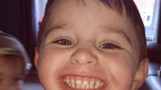 Sfasietor! Un baietel de doar trei ani s-a spanzurat, din greseala, in curtea casei