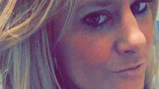 S-a sinucis dupa ce a fost acuzata ca lucreaza ca escorta! "Mama ei a dat-o afara din casa" - Cum a fost gasita in camera de hotel