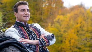 Drama pentru Valentin Sanfira! Interpretul de muzica populara se pregateste de inmormantare &ndash; E induiosator mesajul postat pe retelele de socializare