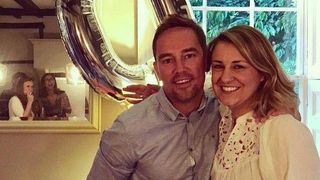 I-a murit soţia la trei zile după ce a fost diagnosticată cu cancer, iar acum trece prin momente grele! Mărturisirile unui prezentator TV: &rdquo;Trebuia să...&rdquo;