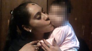 O mama i-a permis iubitului ei sa-i violeze fiica, timp de 14 ani, pentru ca era convinsa ca fetita era posedata de un demon