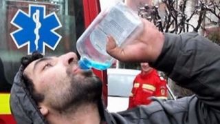 Caz revoltator la Iasi! A dat pe gat o sticla de spirt, dupa care a supus un baietel de 10 ani la perversiuni!