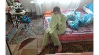 Povestea cutremuratoare a unei femei de 34 de ani din Iasi! "O bate cu parul, e vanata toata"- Marturii socante! "Eu n-am avut Paste deloc!"