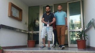 I-a taiat gatul unchiului sau pentru 13 lei. Dupa oribila fapta, nu a rezistat si a facut ASTA. Intreaga localitate este in stare de soc!