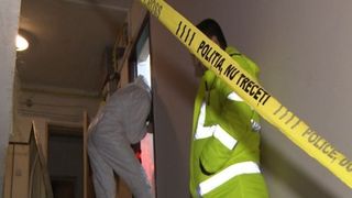 Dublu asasinat in Moldova. Doi soti au fost batuti si impuscati in stil mafiot. Cadavrelele lor au fost aruncate intr-o canalizare