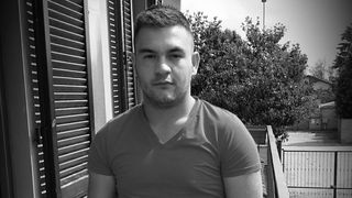 Catalin a disparut de acasa in urma cu 3 zile. Cand au citit mesajele din telefonul baiatului, parintii au incremenit