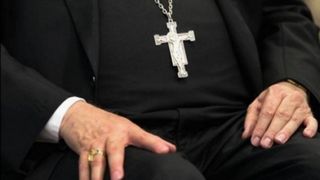 Relatii intime intr-o chilie de pe Dealul Mitropoliei! "Ii placea foarte mult sa il musc de sfarcuri..." Scandalul care zguduie Biserica Ortodoxa Romana