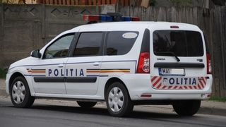 I-a taiat gatul, apoi a vrut sa dea foc casei! Terifiant ce i-a putut face un barbat din Suceava sotiei lui