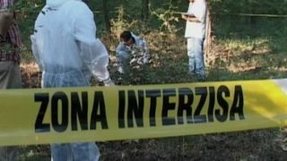 Filmul socant al unei crime infioratoare! Doi adolescenti au ucis un taximetrist si l-au abandonat in padure, apoi au plecat la plimbare cu taxiul