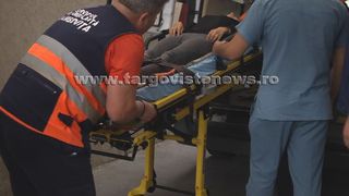 Accident la Targoviste! Un taximetrist a dat peste o adolescenta chiar pe trecerea de pietoni. "Mi-a sarit in fata, era dupa trecere, fetita a fost la vreo doi metri."