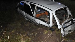 Un roman a provocat un accident infiorator pe o autostrada din Ungaria. Doi adulti si doi copii se zbat intre viata si moarte