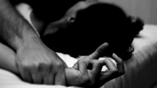 Cat de nedreapta este aceasta lume! A fost abuzata sexual de fratele ei, insa magistratii au decis sa o pedepseasca tot pe fata