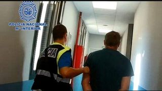 Un pedofil roman a fost arestat in Spania, dupa ce a abuzat cinci fetite romance de 5 si 7 ani. Familiile copilelor au fost socate sa afle ce le facea barbatul