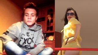 Un elev de la un liceu din Buzău a postat imagini deocheate cu profesoara lui de desen! Ce reacție a avut conducerea școlii c&acirc;nd a văzut aceste imagini HOT!