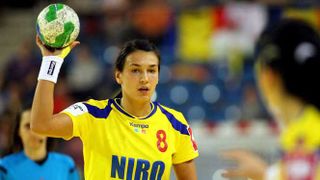 Rom&acirc;nia a pierdut partida cu Ungaria, scor 31-29, &icirc;n ultimul meci din grupa II la CE de handbal! Neagu a fost scoasă pe targă și dusă direct la spital