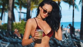 Raluca Pulhac a făcut planurile de viitor alături de Faimos! &rdquo;Abia aştept să se &icirc;ntoarcă, vreau un copil, ştiu că şi el vrea acelaşi lucru!&rdquo;