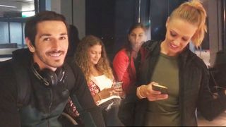 Finaliştii EXATLON au primit telefoanele după 4 luni, pe aeroportul Otopeni! Cum au reacţionat ultimii sportivi care au ajuns în ţară!