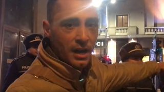 Vladimir Drăghia, bruscat şi cu hainele sfâşiate, în faţa Ateneului Român! Jandarmii l-au amendat