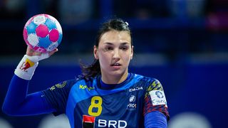Cristina Neagu, diagnostic dur din partea medicilor! A suferit o ruptură de ligament &icirc;ncrucişat anterior