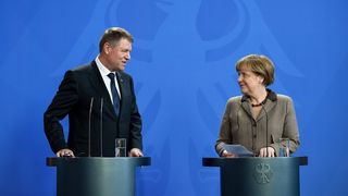&Icirc;nt&acirc;lnire de gradul 0 &icirc;ntre Klaus Iohannis și Angela Merkel! Ce au discutat cei doi?