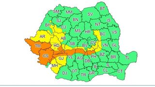 Cod portocaliu de ninsori, lapoviţă, ploi şi polei. Care sunt județele afectate 