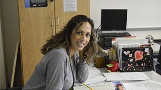 Profesoara le-a cerut elevilor să plece afară din clasă &icirc;n pauză! Un elev nu a ascultat-o și a vrut să vadă ce se &icirc;nt&acirc;mplă. A &icirc;nregistrat totul și ce a urmat &icirc;ntre orice iamginație!