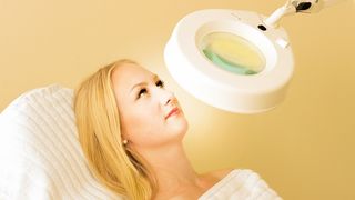 Pielea uscată: simptome și importanța folosirii unor cosmetice bio