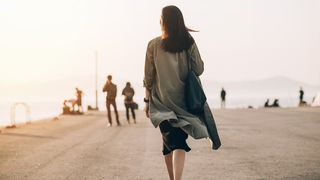 „Este un miracol. Mi s-a schimbat viaţa. Toți sunt șocați că pot vorbi. 33 de ani am fost mută!”. Femeia care trăiește un MIRACOL în prag de sărbători