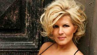 Fiica Elenei Udrea, &icirc;ntr-o imagine care a topit inimile tuturor. Ce ochi frumoși are Eva Maria