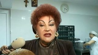 Vedetele de muzică populară se pregătesc de Crăciun! Elena Merișoreanu a pregătit deja cozonacii