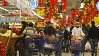 Masa de Crăciun, din ce &icirc;n ce mai scumpă! Cu c&acirc;t au crescut prețurile alimentelor față de anul trecut